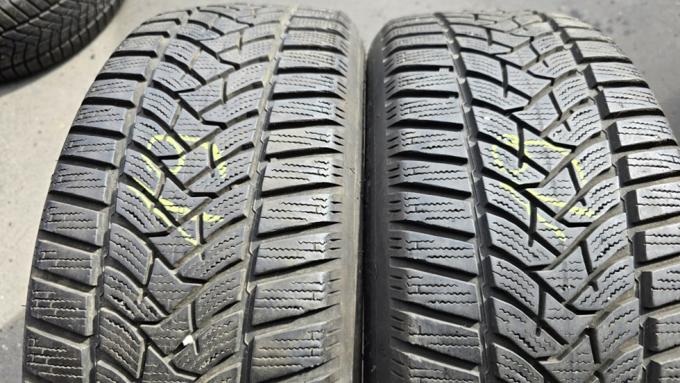 Zimní pneu 205/55/16 Dunlop