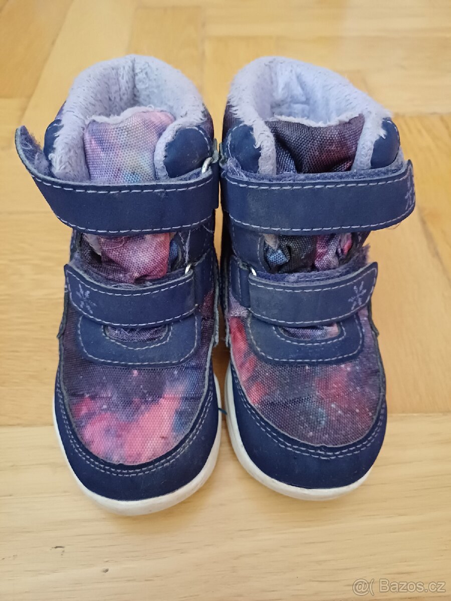 Dívčí zimní boty 24