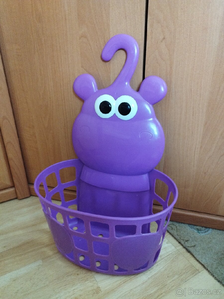 Koš na hračky do koupelny