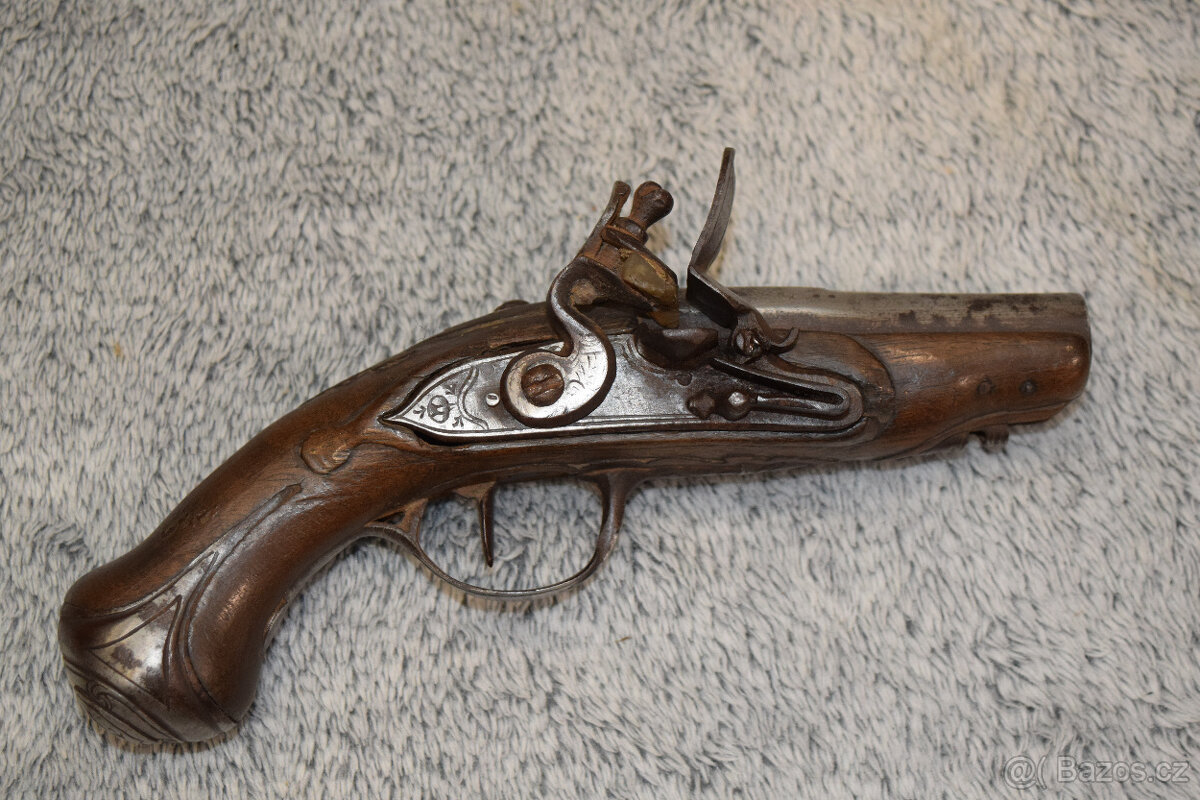 Malá křesadlová pistolka