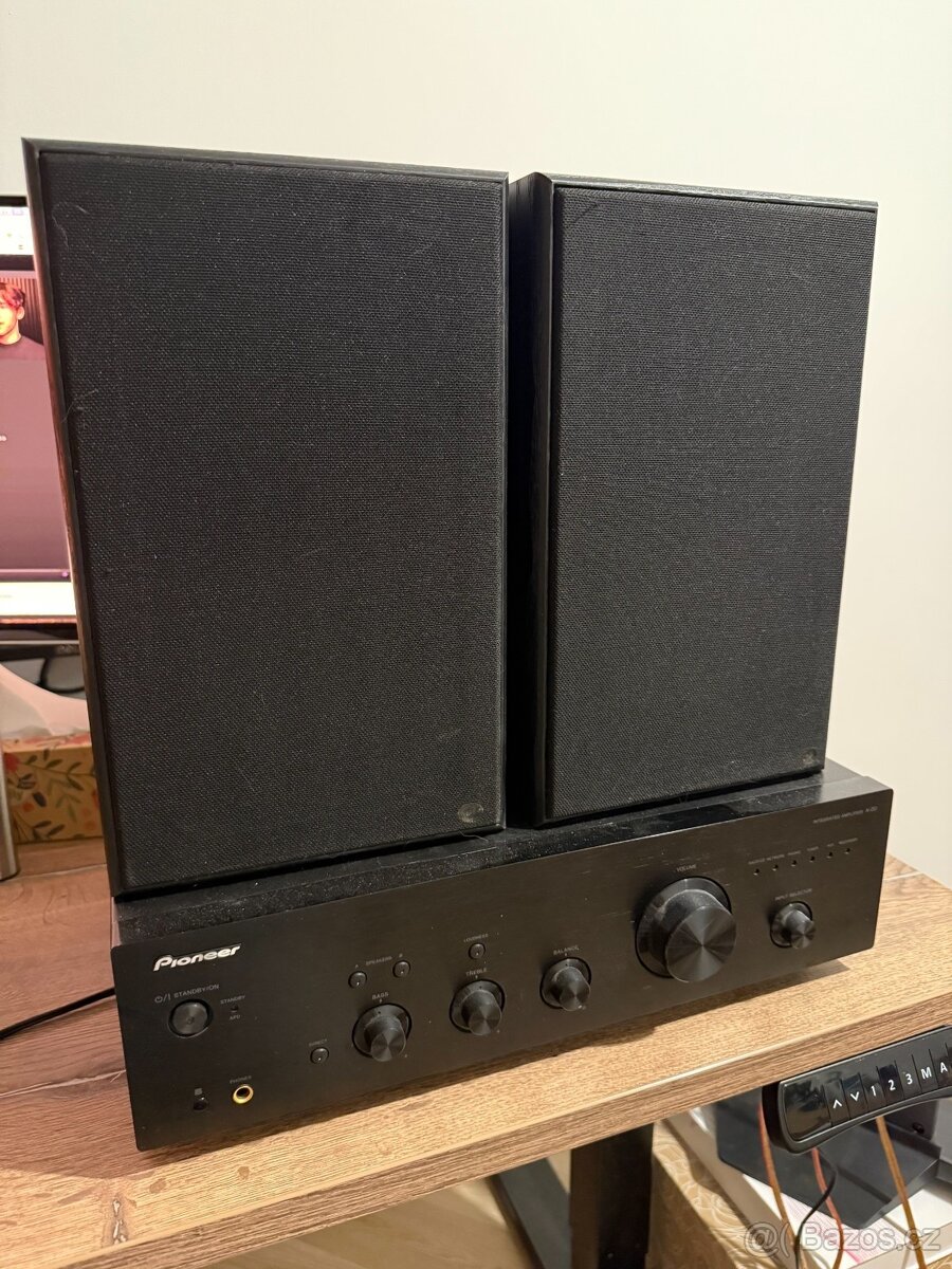 Reproduktory Tango 83 + zesilovač Pioneer A-20-K