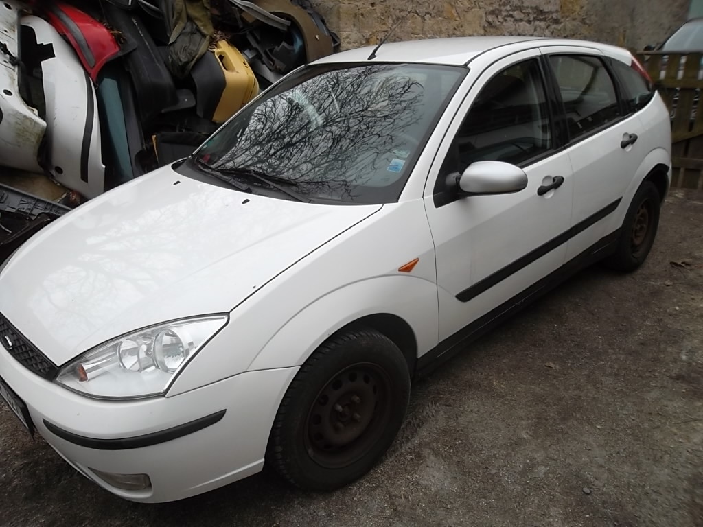 ford fokus 1.8i r.v.2002 stk duben 2027
