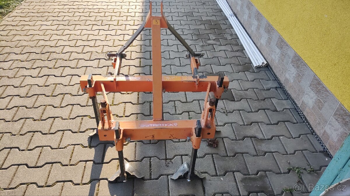 Kultivátor Ostratický