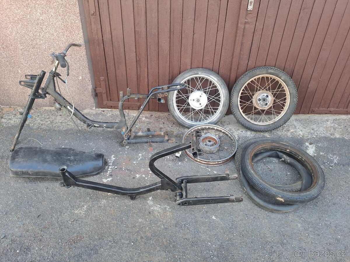 Jawa Mustang díly