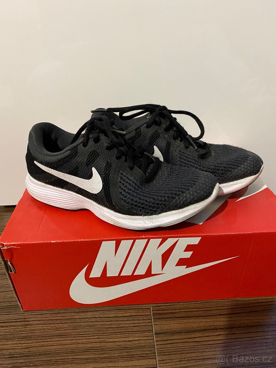Nike tenisky vel.36