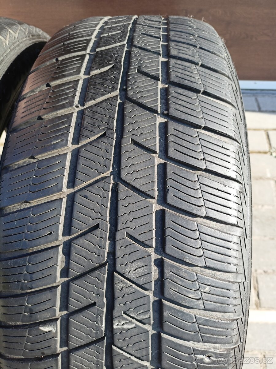 Prodám pneumatiky Barum 215/55/R17  VXL