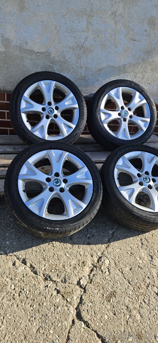 Alu kola r17 5x112 škoda, letní 225/45