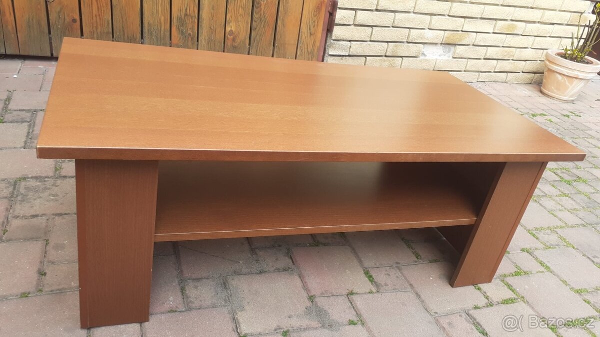 Konferenční stolek