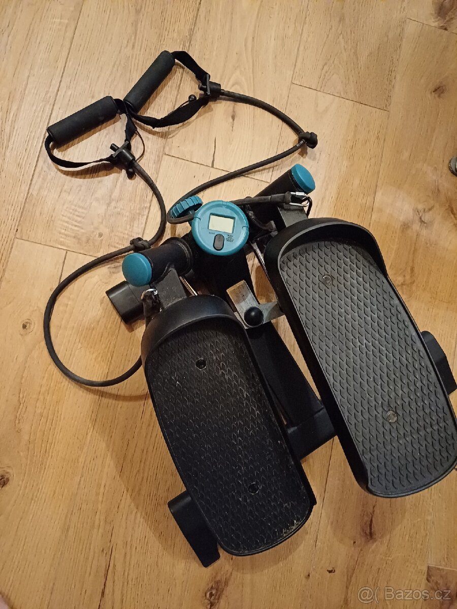 Prodám Stepper s posilovacími gumami