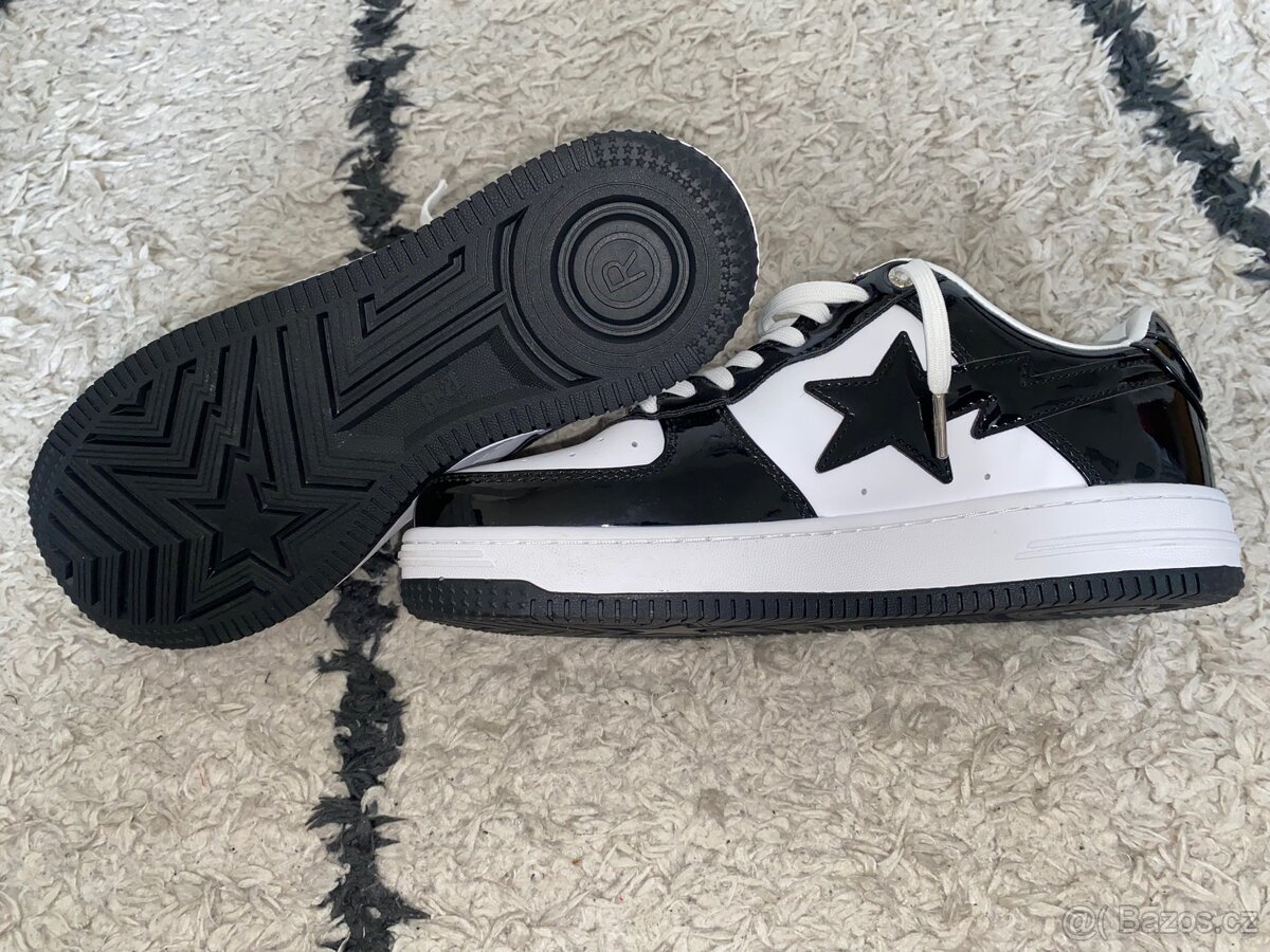 BAPE Bapesta Black/ White - Velikost 43 NOVÉ