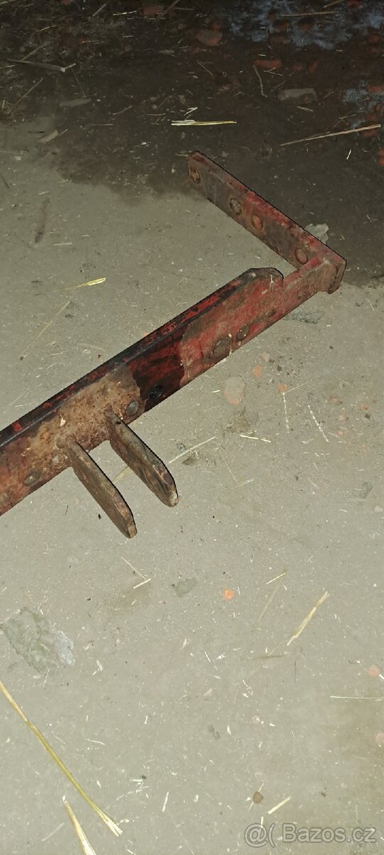 Prodám zadní taznou lištu na rs 09