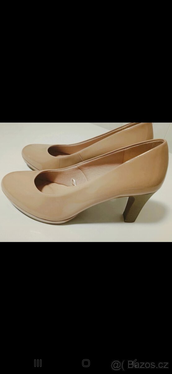 Nove lodicky boty vel 40 Anglie