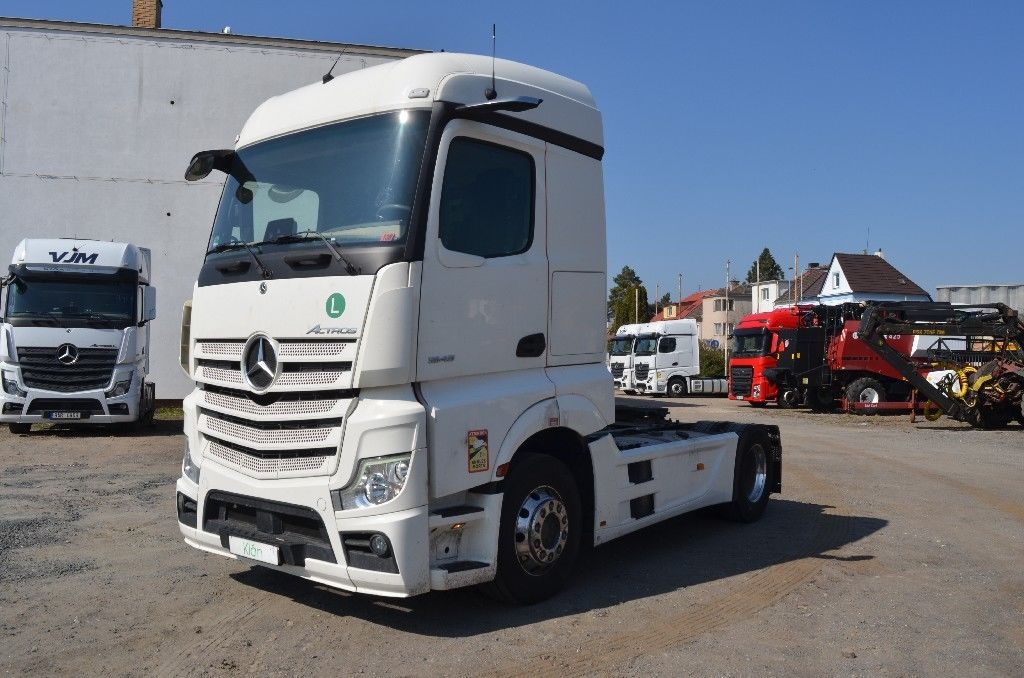 MERCEDES BENZ ACTROS_tahač návěsů