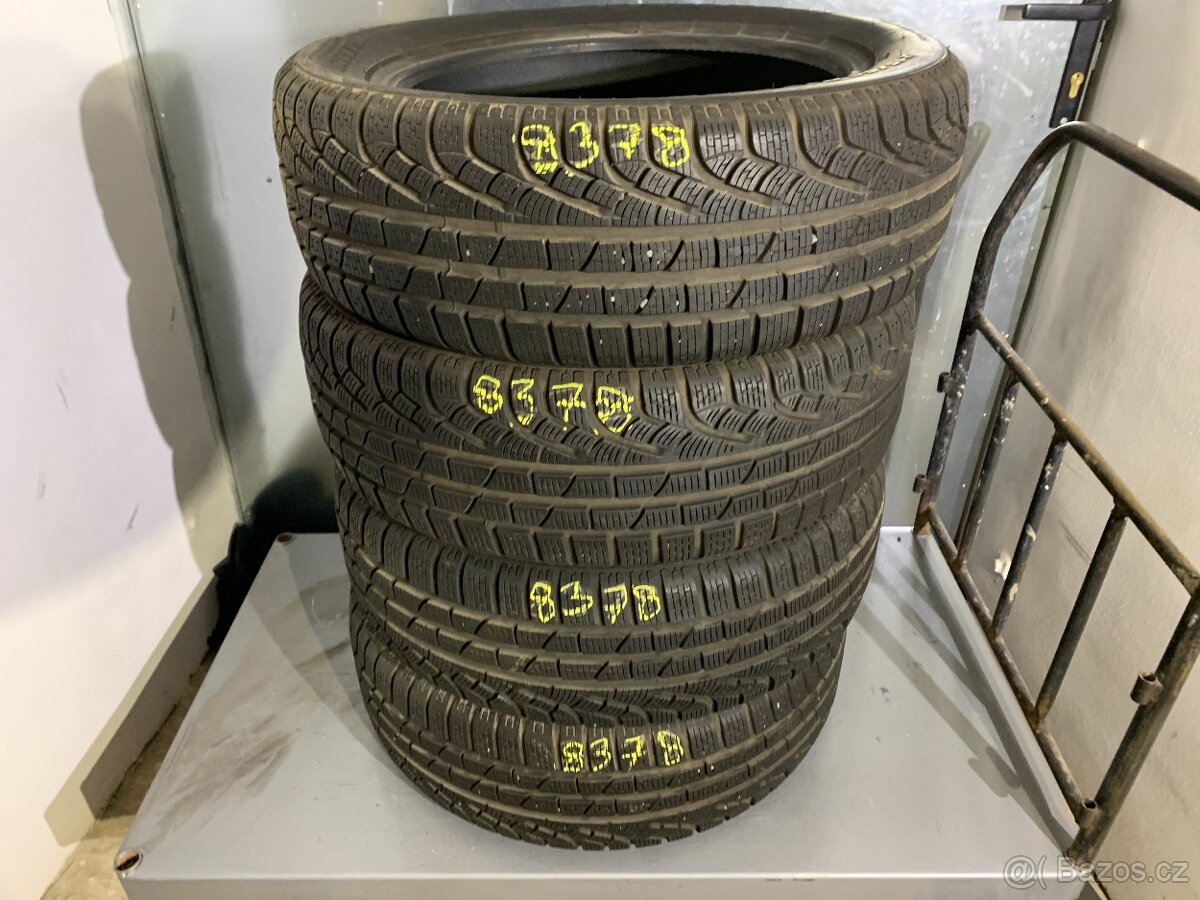 Zimní pneu 215/55/17 - 98H Pirelli Sottozero sada č.8378