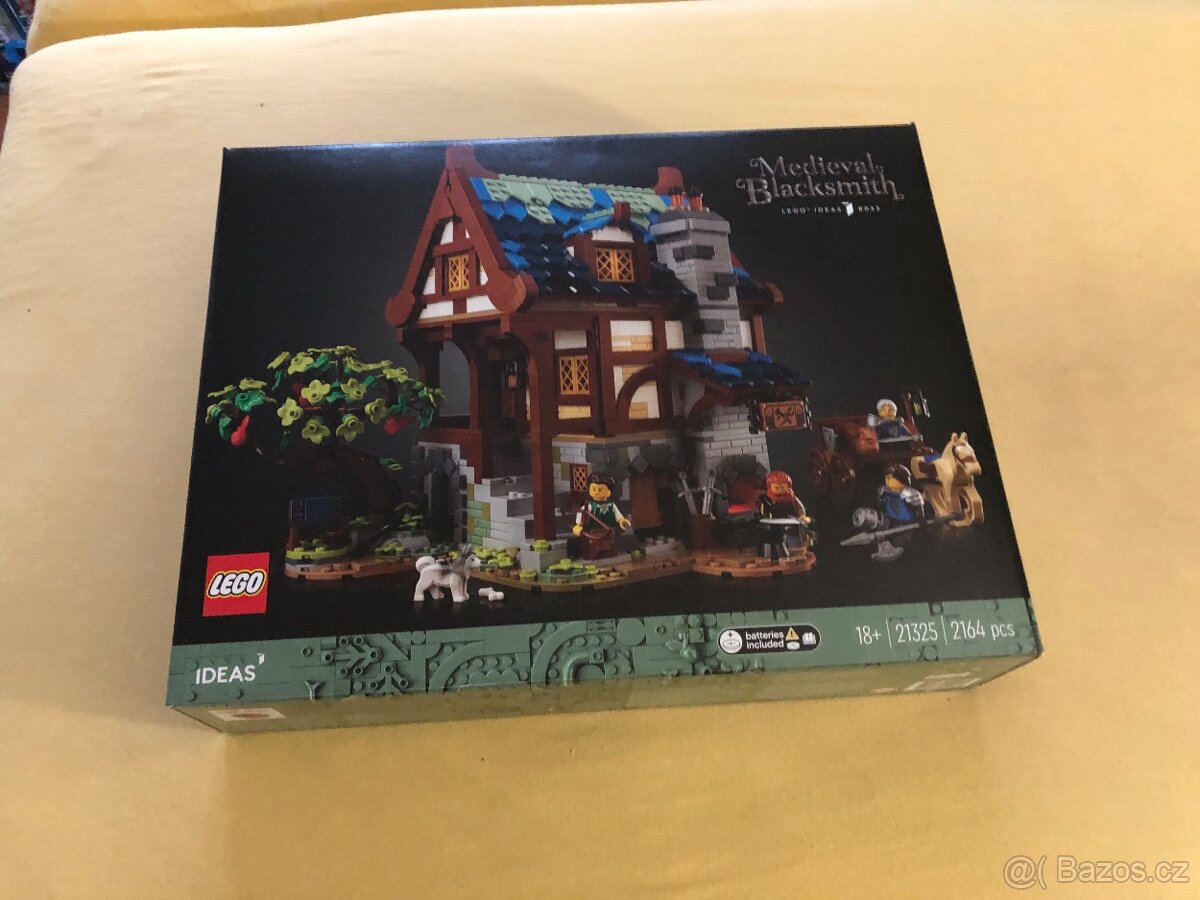 Lego 21325 Středověká kovárna