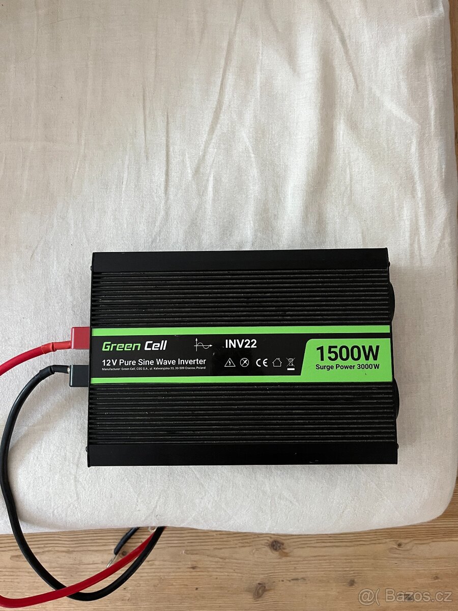 Green Cell INV22 Měnič napětí z 12V na 230V, 1500W | 3000W -