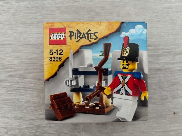 LEGO® Piráti 8396 Voják a muniční sklad