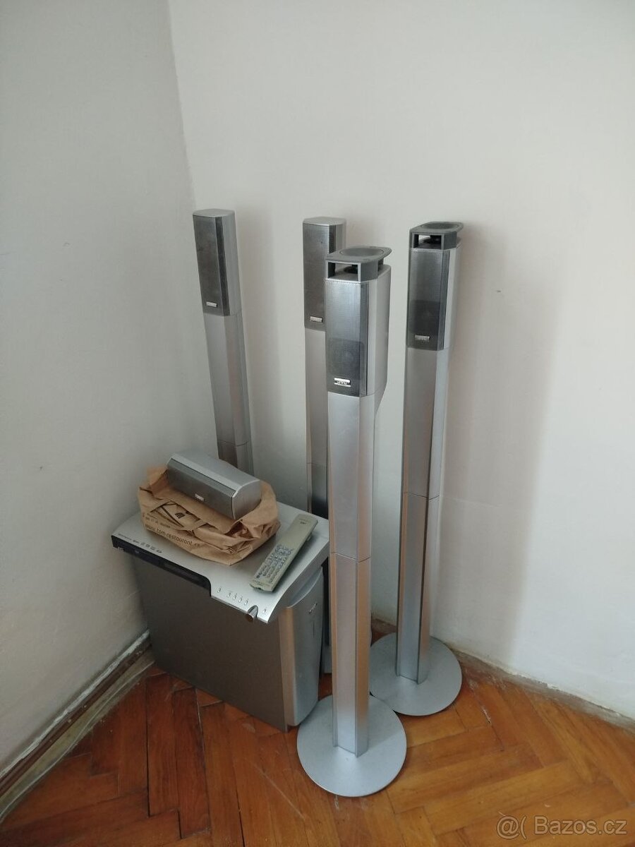 Reproduktory JVC SP-THS9F(S) + subwoofer a centr