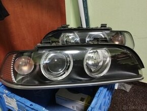 BMW E39 přední světla xenony orig. Hella
