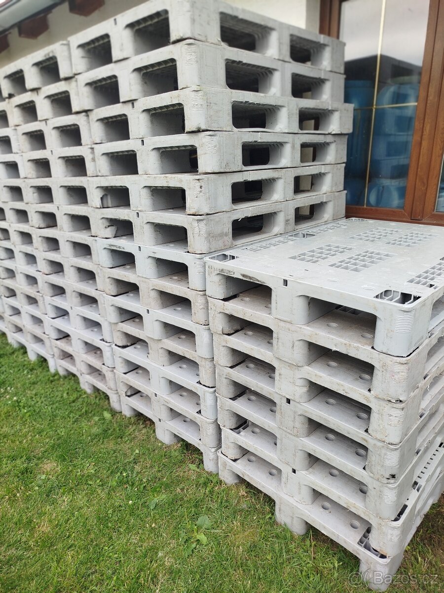 Plastové palety 120x80