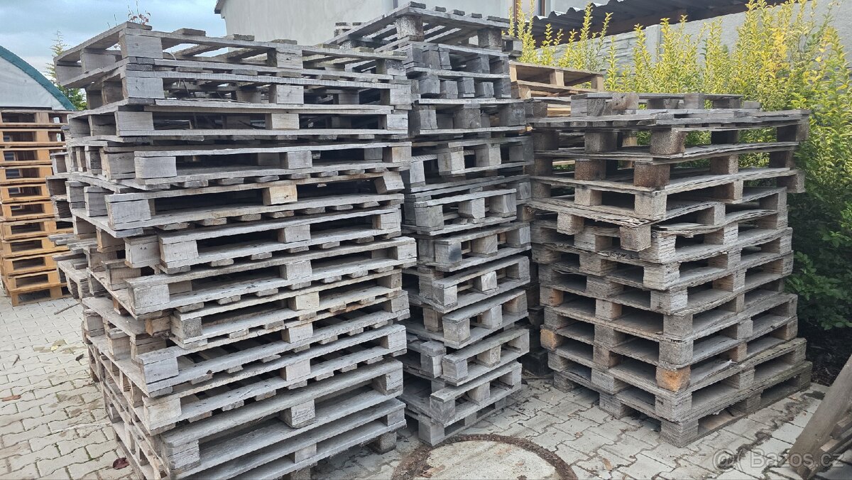 Palety na paleni za odvoz cca 150 kusu