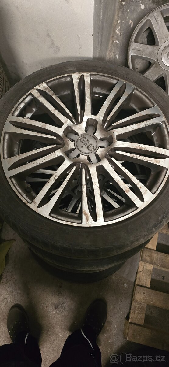 ALU kola 5x112 r18 235/40/18 letni sada et35