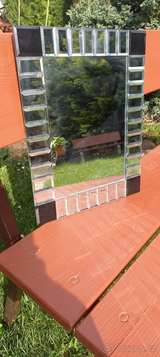 ZRCADLO - 30 X 40 cm (nové)