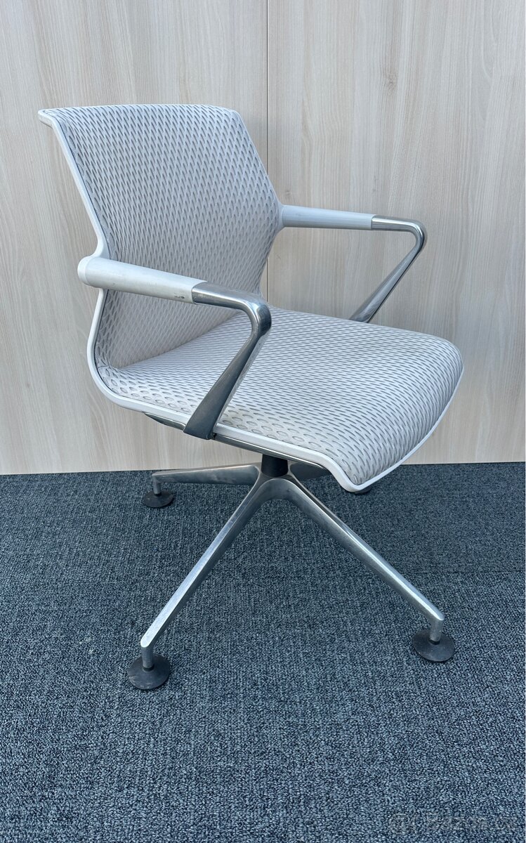 Židle konferenční Vitra Unix diamond Mesh