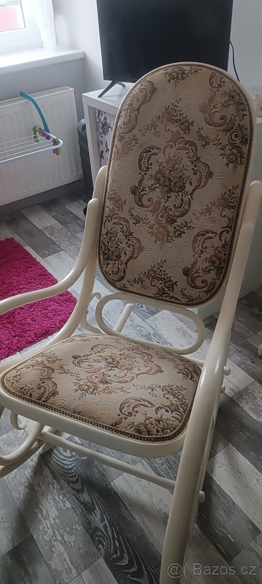 Starožitné houpací křeslo