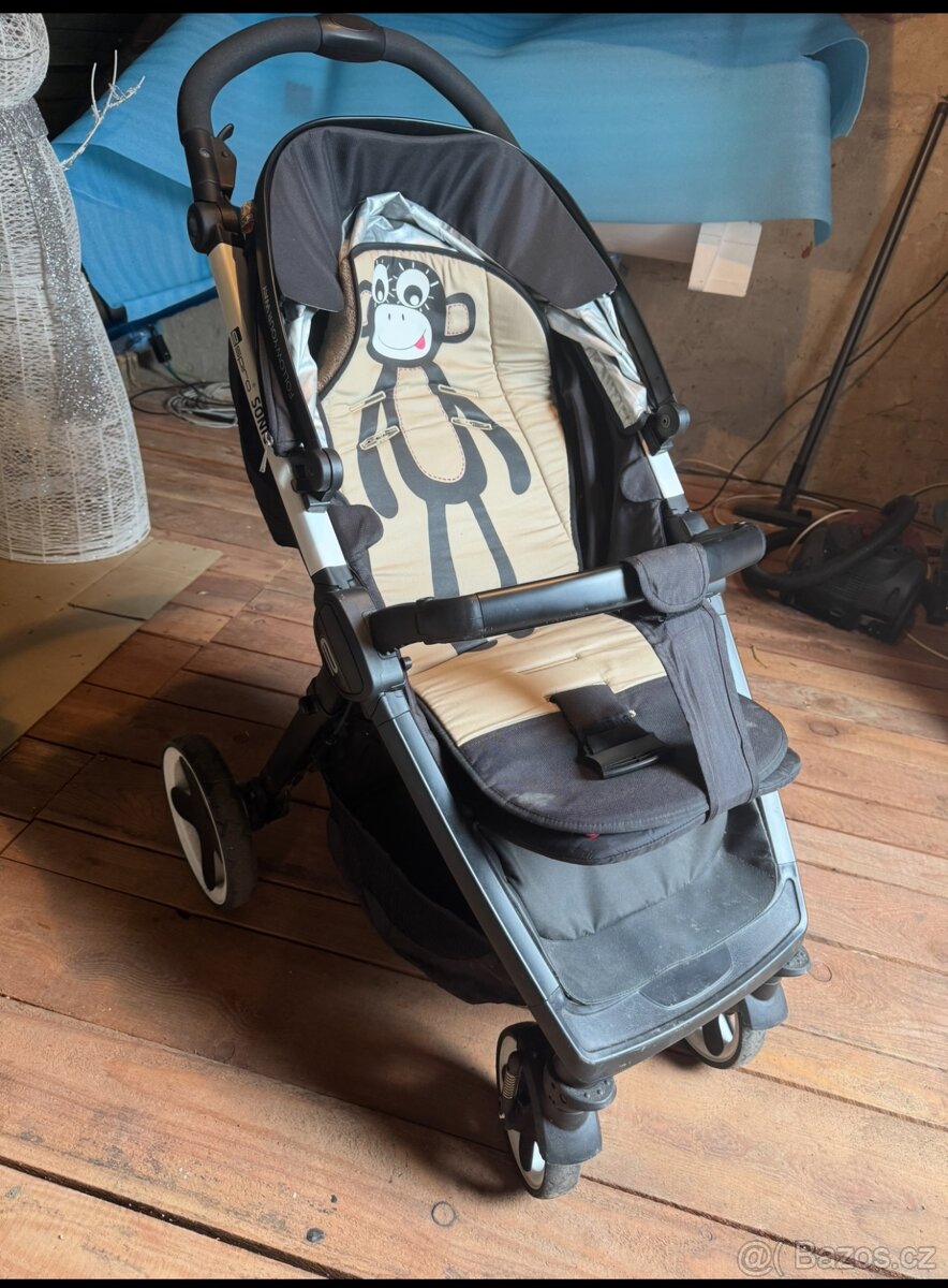 Sportovní kočárek