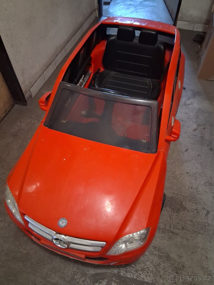 Dětské elektrické autíčko