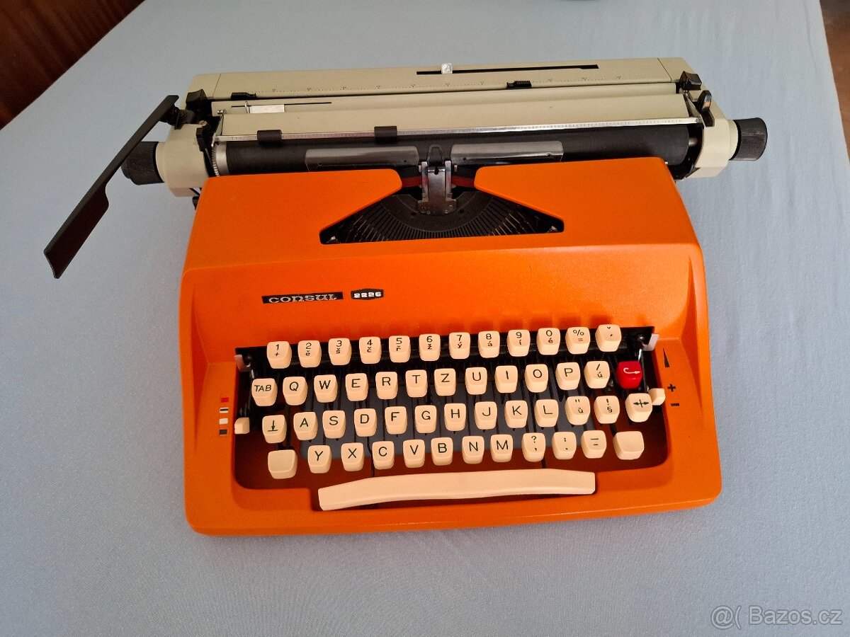 Psací stroj Consul 2226