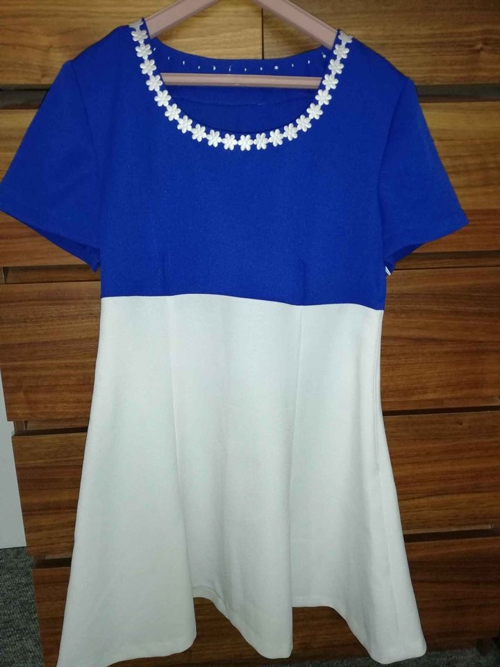 Šaty modro-bílé, společenské vel. S / M