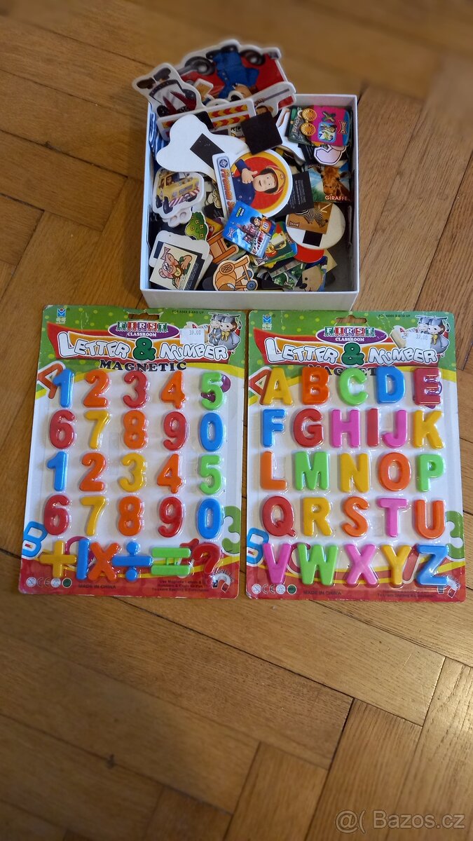 magnetická písmenka a číslice