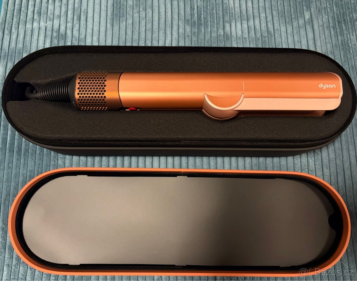 Dyson Airstrait + pouzdro