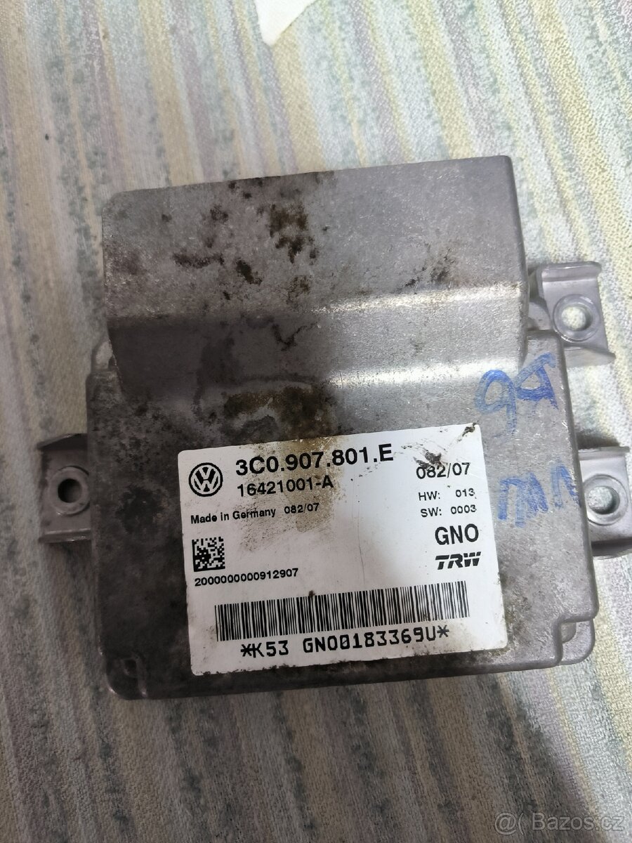 Řídící jednotka parkovací brzdy Passat B6
