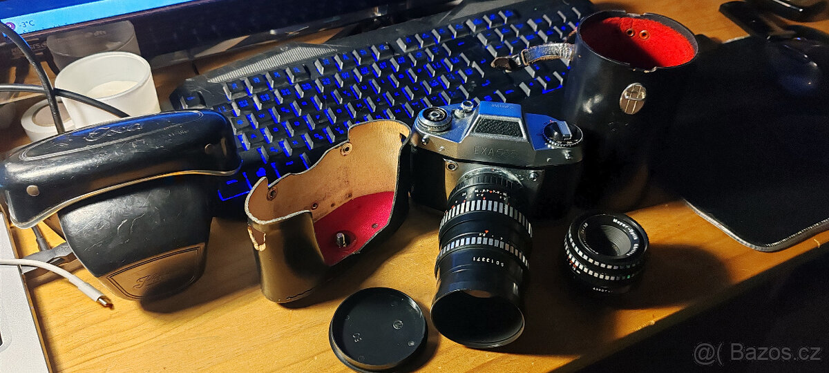 Vintage fotoaparát IHAGEE EXA 500 s Domiplan + objektiv