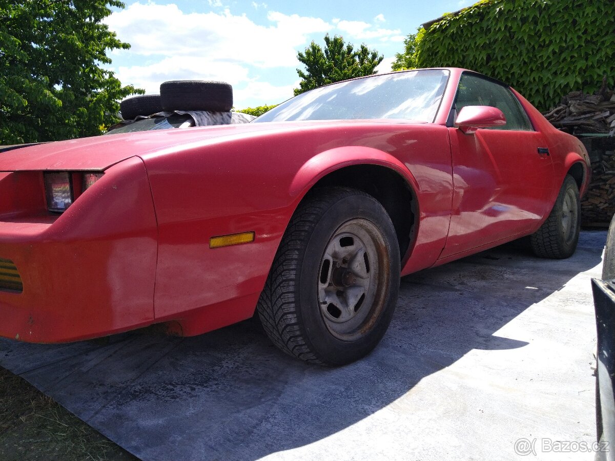 Chevrolet Camaro 5,7 v8 4kvalt manuál