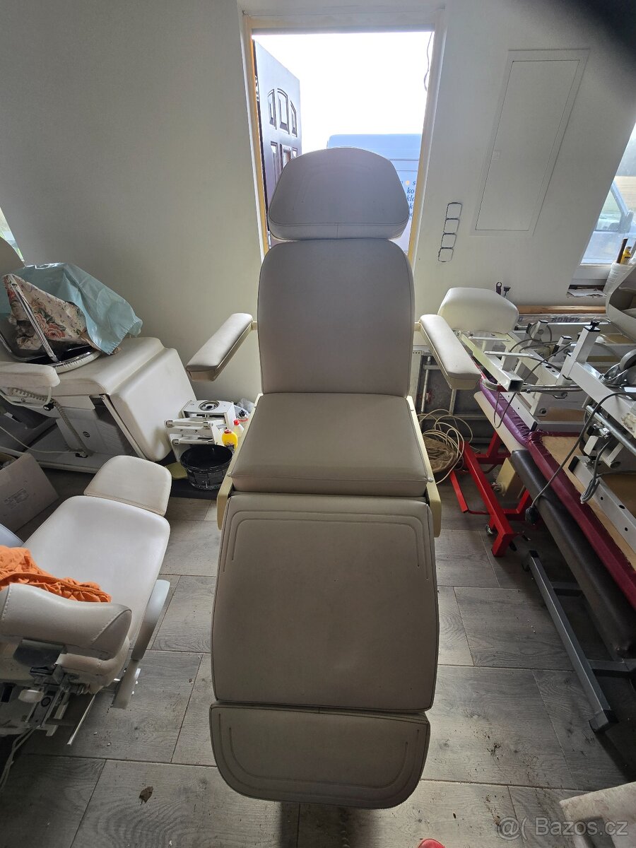 Elektrické Kosmetické křeslo AKCE /LEHÁTKO 3 motory bílé