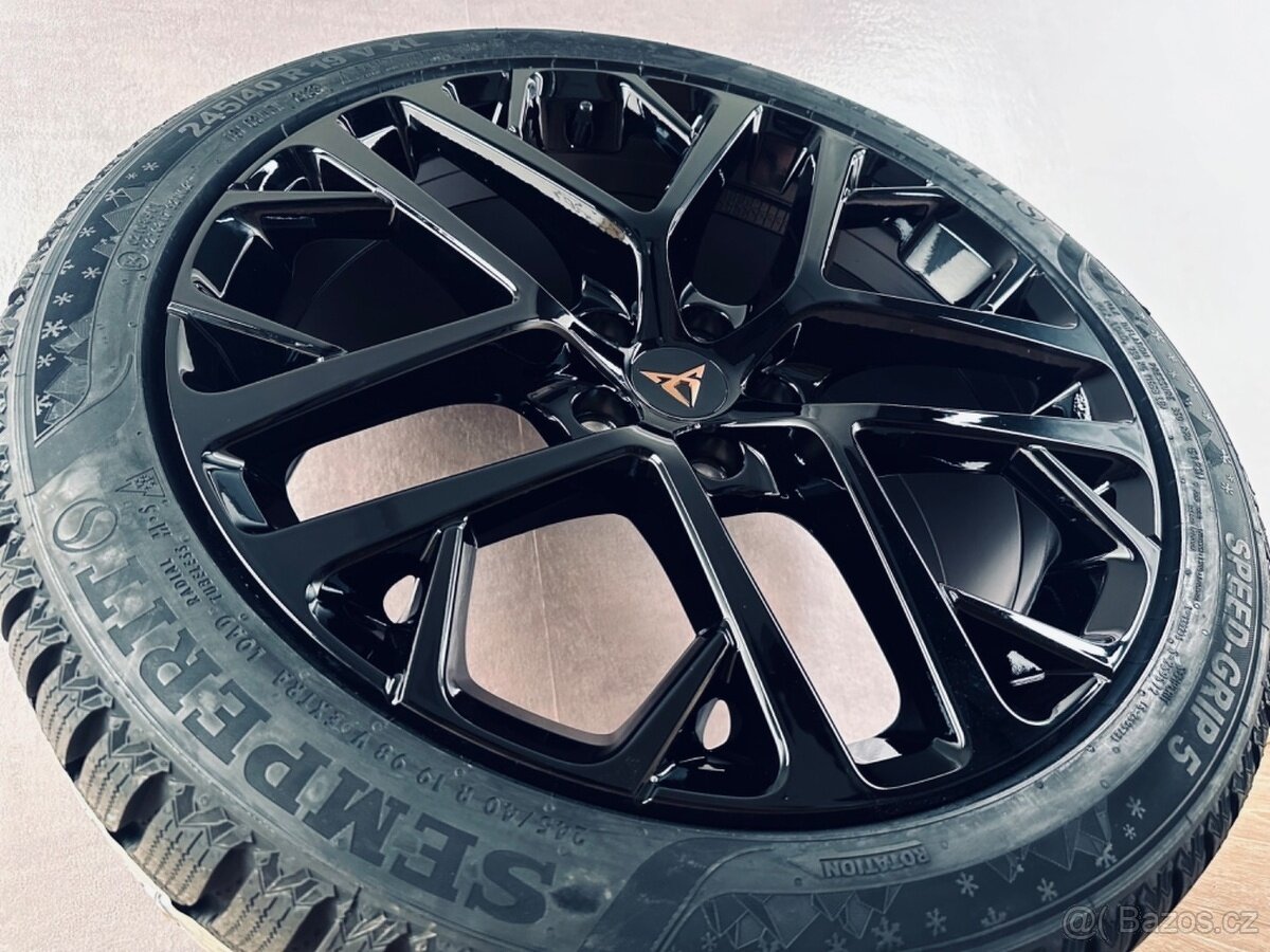 TOP zimní kola Cupra Formentor R19 originál