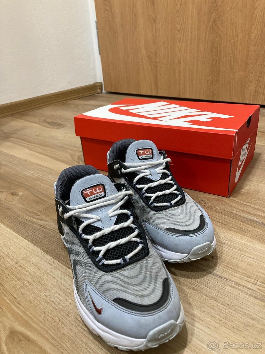 Tenisky Nike Air Max TW, vel. 39