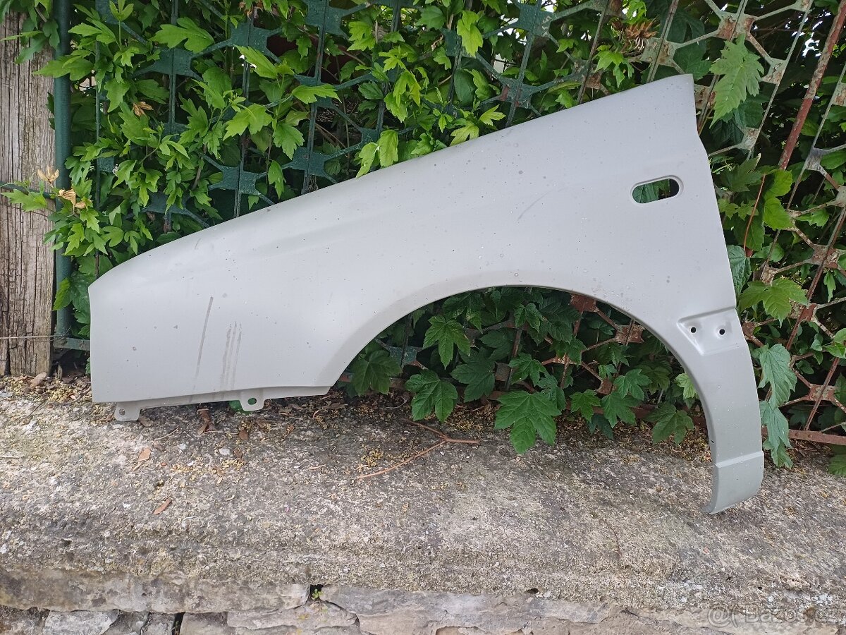 Prodám nový levý přední blatnik VW VENTO/GOLG 3