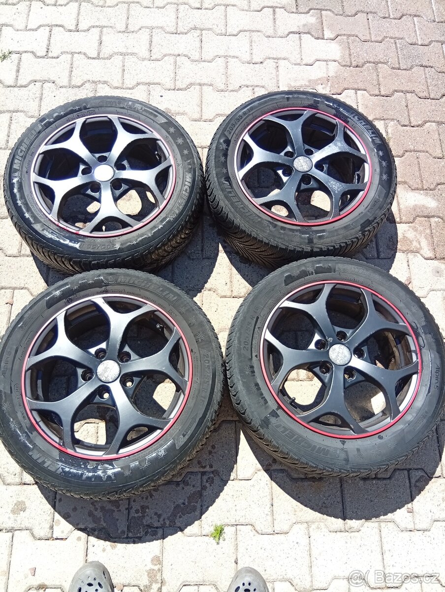 Prodám ALU kola 5x112, zimní pneu 205 55 16, 6,5jx16, Et 42