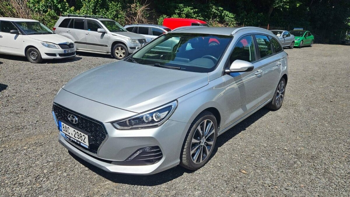 Hyundai I30 kombi 1.4 T-GDI DCT automat STYLE NAVI 98 tkm