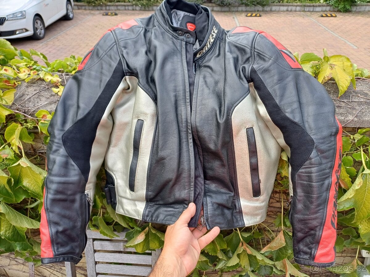 Kožená bunda Dainese vel. 54 na motorku
