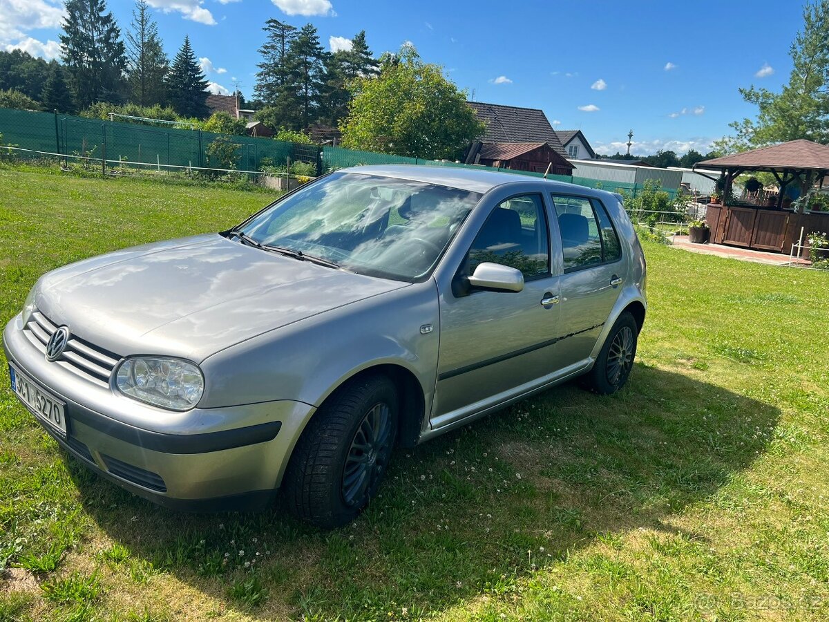 Volkswagen Golf lV 1.6 16V 77 kw
