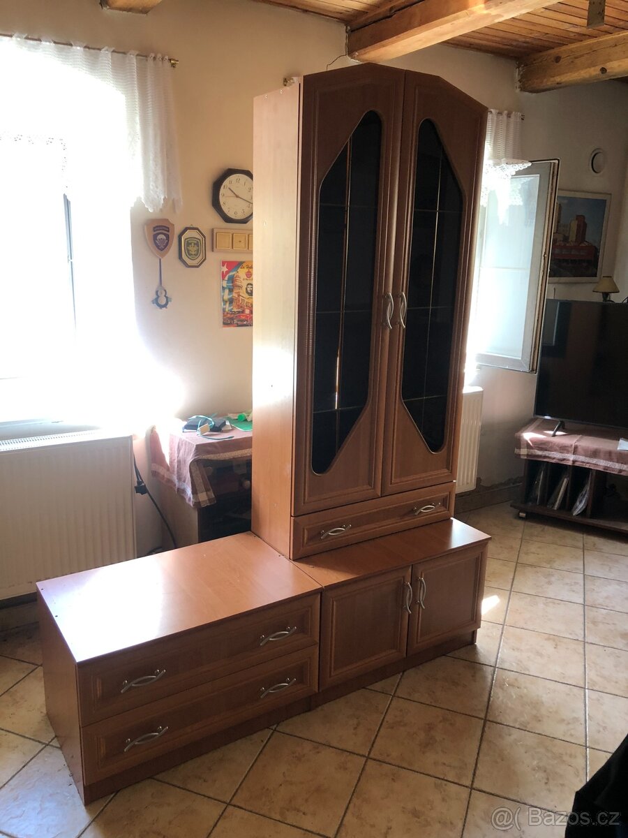 Prodám 3 ks skříněk