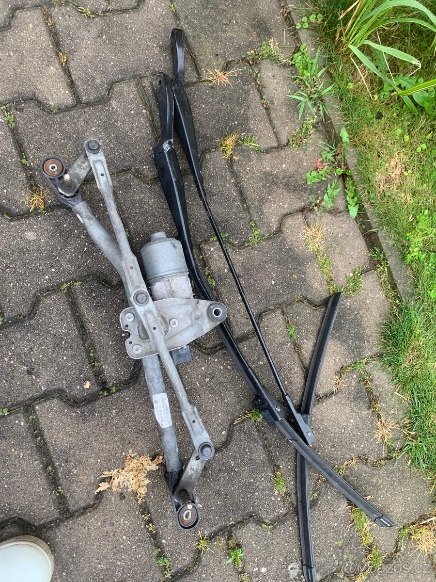 Komplet mechanismus stěračů Alfa Romeo 159 2.0jtdm
