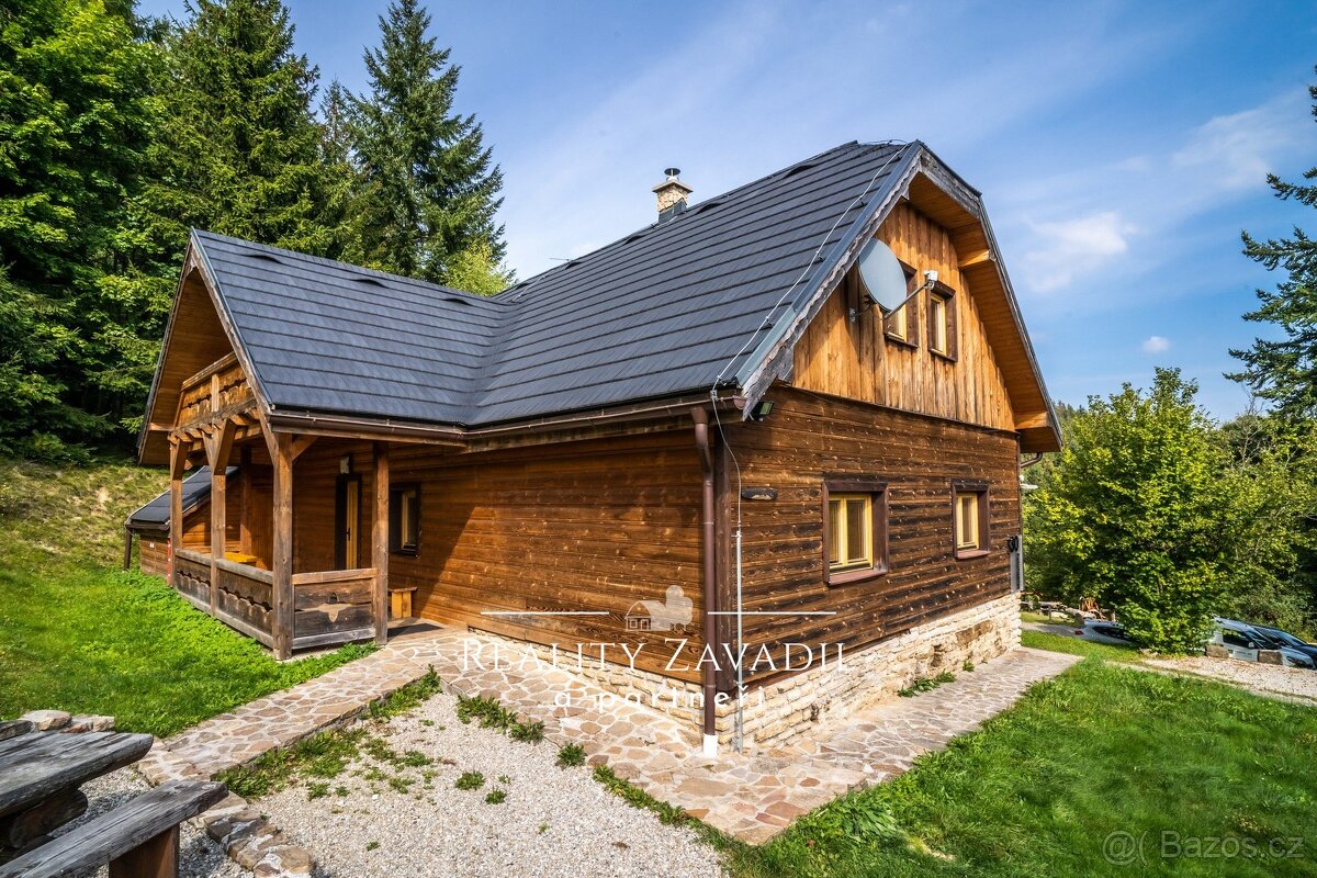 Prodej, chata- dřevěnice, 4 apartmány, Klokočov, ev.č. 00771