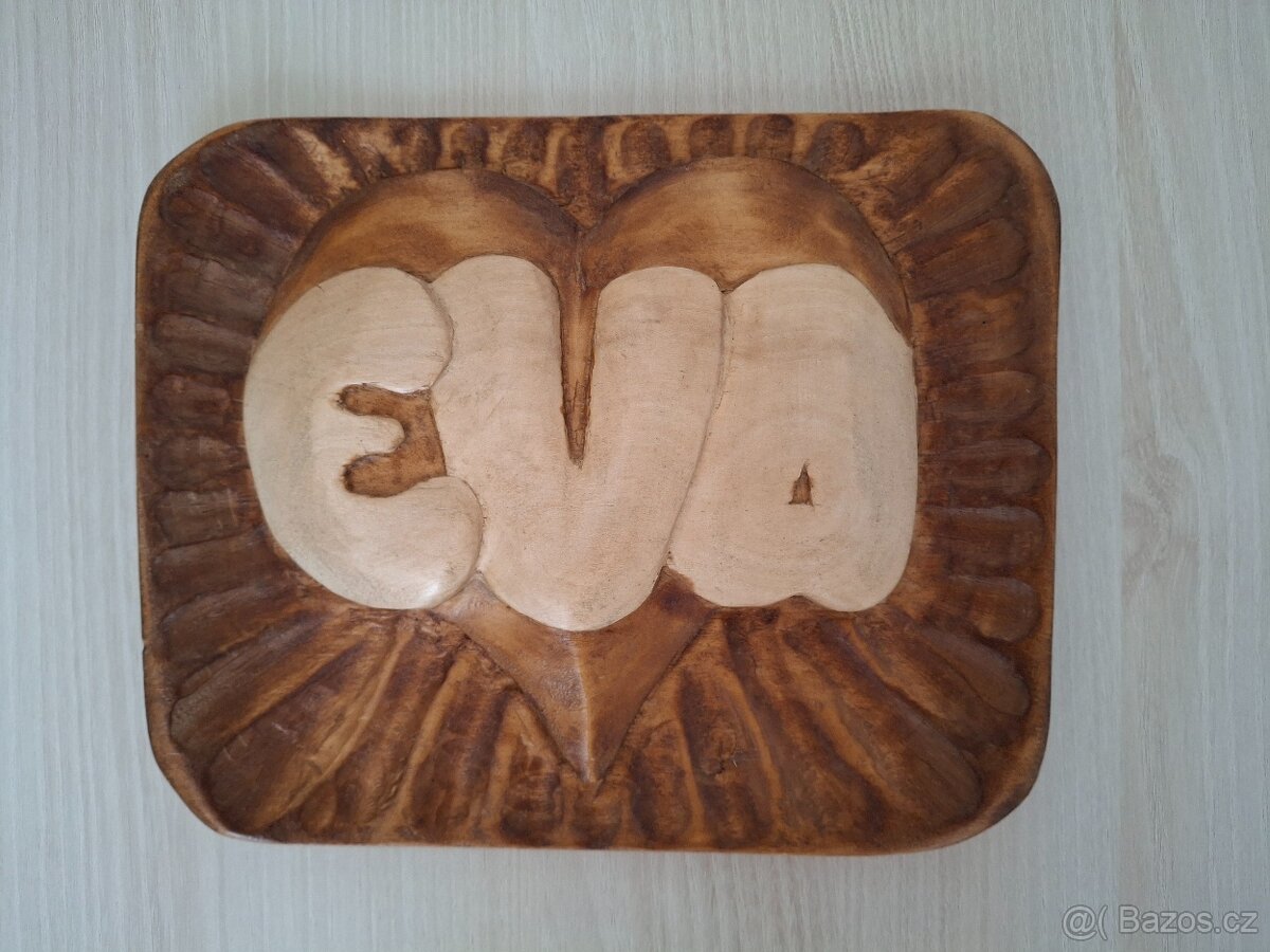 NOVÁ PLASTIKA "EVA"
